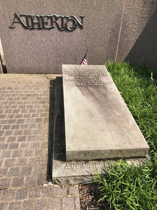 President Atherton's Grave Site image. Click for full size.