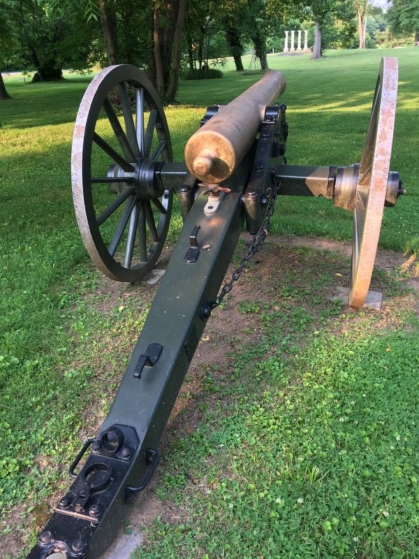 Replica 12-Pounder Napoleon, facing toward Old Zulla Road Trace image. Click for full size.