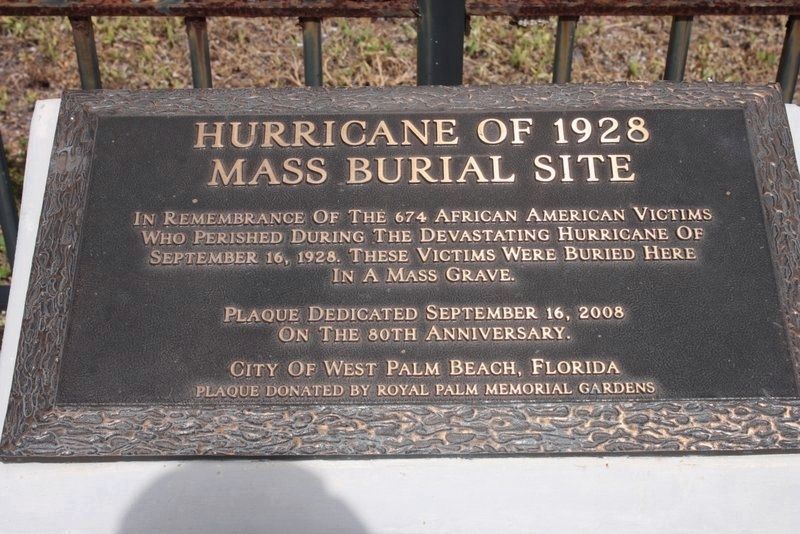Hurricane of 1928 Mass Burial Site Dedication Plaque image. Click for full size.