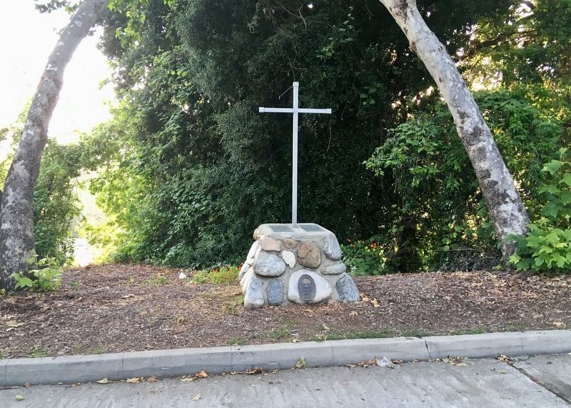 Cathedral Oak Monument. Click for full size. Cathedral Oak Monument image. Click for full size.