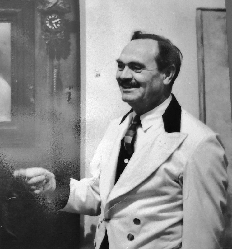Marker detail: C. Kermit "Buck" Ewing image. Click for full size.