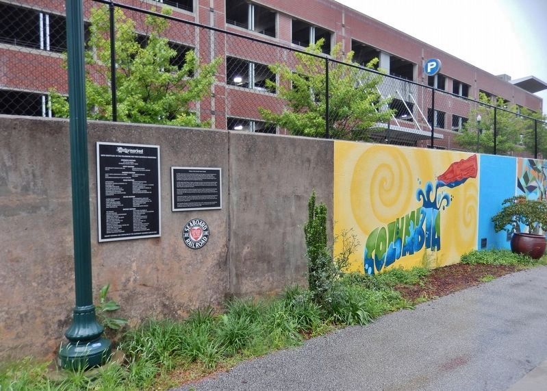 Lincoln Street Tunnel Marker<br>(<i>wide view � Lincoln St. Parking Deck in background</i>) image. Click for full size.