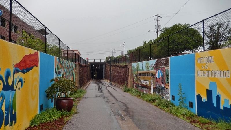 Lincoln Street Tunnel<br>(<i>wide view looking north from marker</i>) image. Click for full size.
