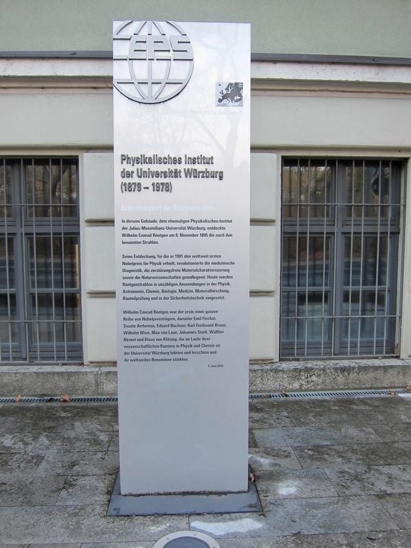 Entdeckungsort der Röntgenstrahlen / Site of the Discovery of X-Rays Marker. Click for full size. Entdeckungsort der Röntgenstrahlen / Site of the Discovery of X-Rays Marker image. Click for full size.