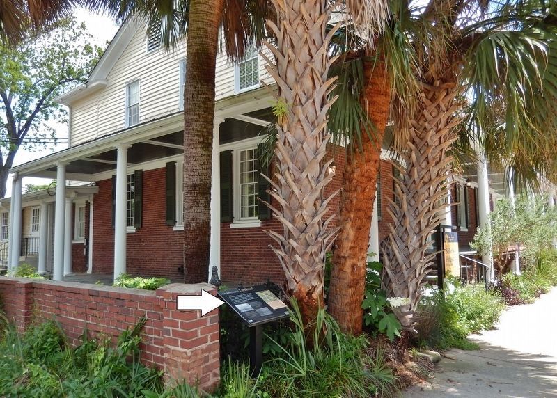 An Enduring Landmark Marker � wide view<br>(<i>marker near southwest corner of house</i>) image. Click for full size.