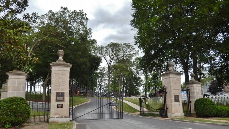 Baltimore National Cemetery Entrance (<i>wide view</i>) image. Click for full size.