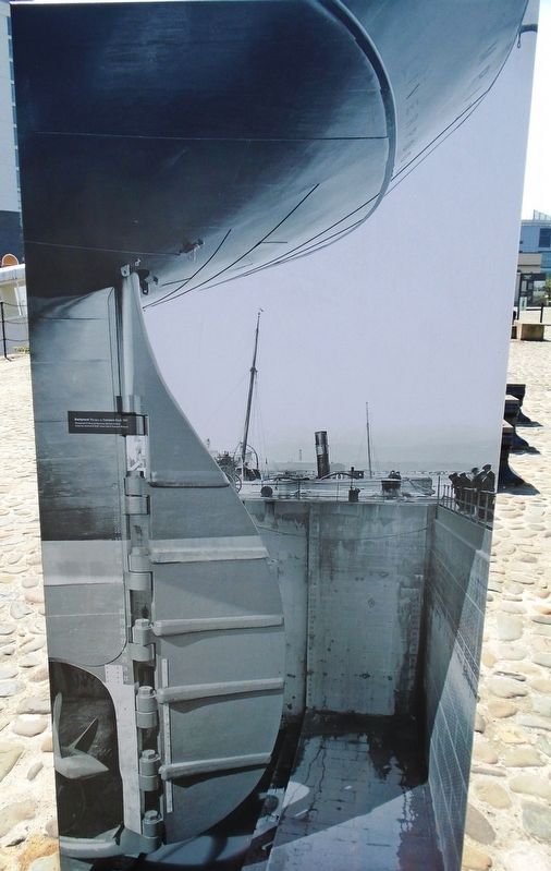 Bigger Ships and Bigger Docks Marker (back). Click for full size. Bigger Ships and Bigger Docks Marker (back) image. Click for full size.