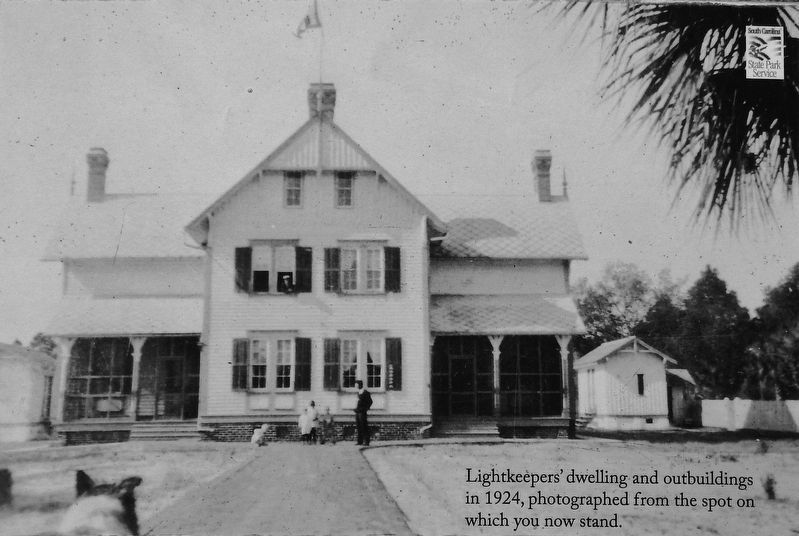 Lightkeepers' dwelling and outbuildings in 1924 image. Click for full size.