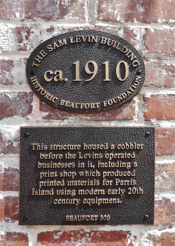 The Sam Levin Building Marker image. Click for full size.