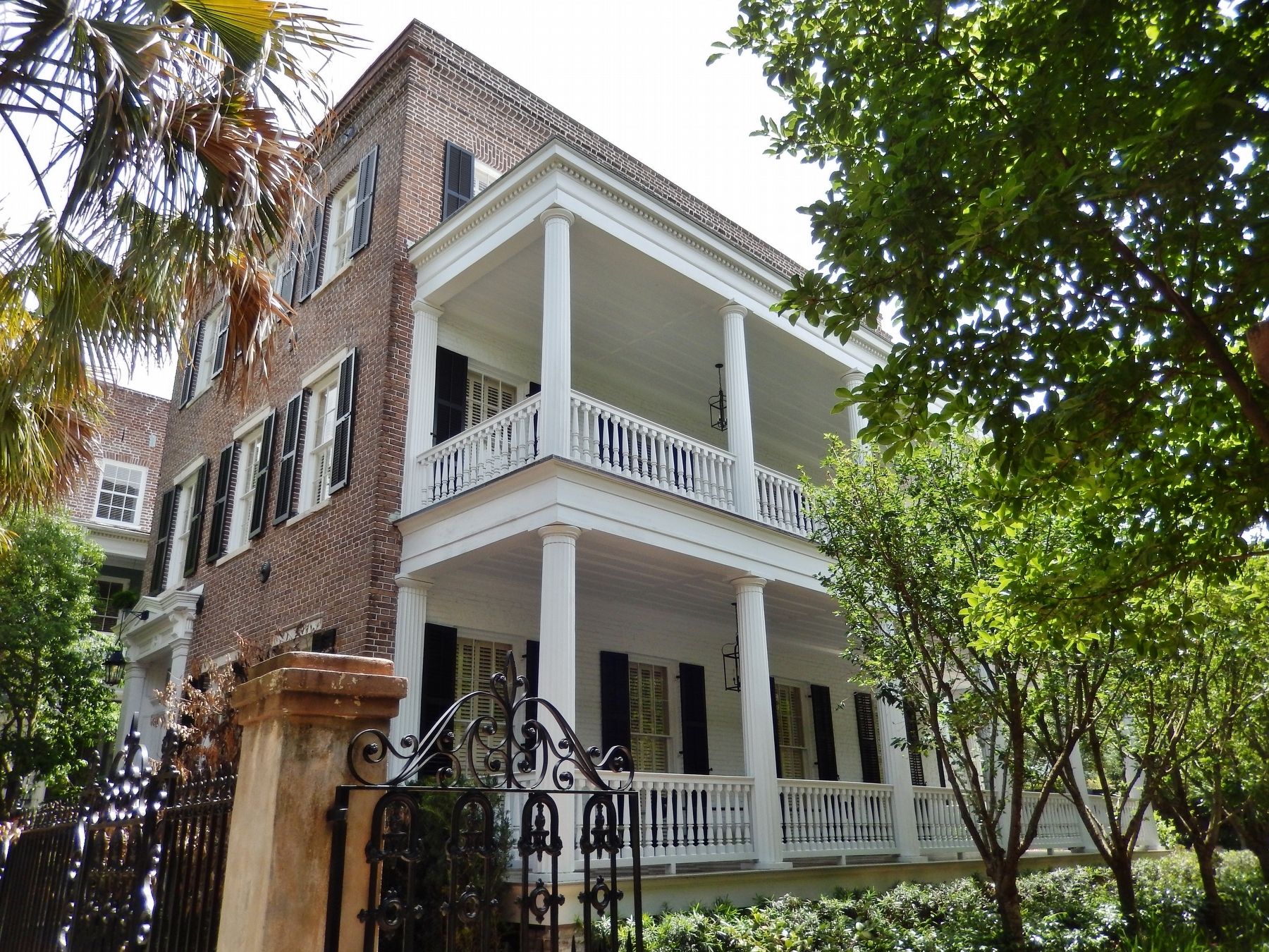 Jones-Howell House (<i>northwest corner view</i>). Click for full size. Jones-Howell House (<i>northwest corner view</i>) image. Click for full size.