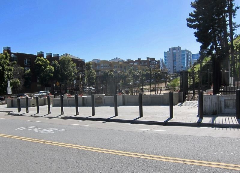 Rincon Hill Marker - wider view image. Click for full size.