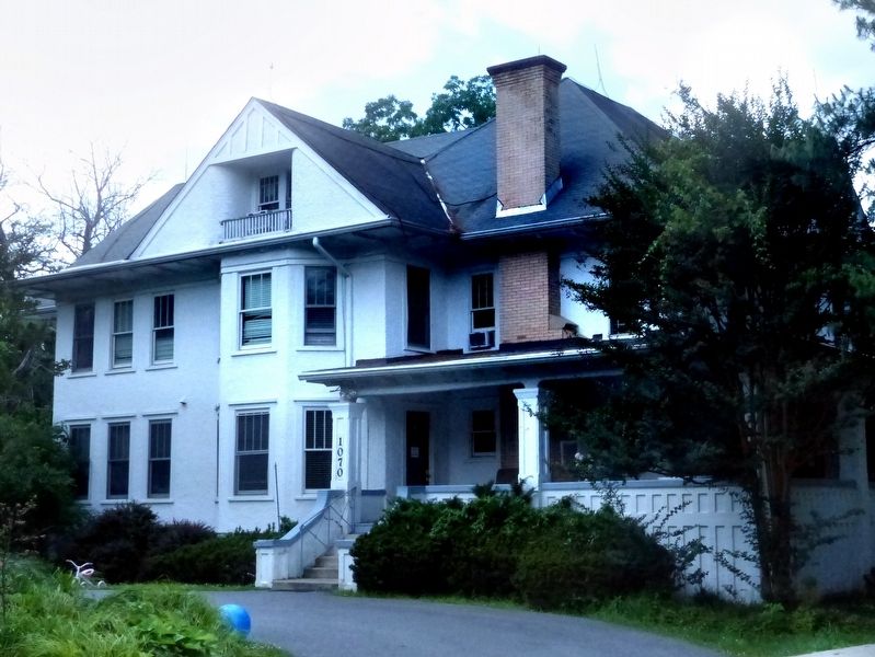1912 Dawson Farmhouse. Click for full size. 1912 Dawson Farmhouse image. Click for full size.