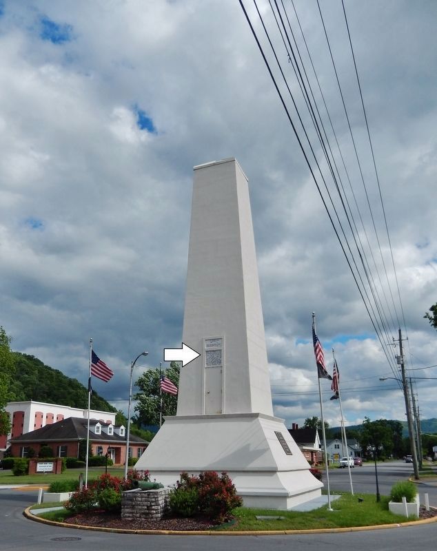 Carter County Veterans Monument & Marker<br>(<i>view looking south along Main Street</i>) image. Click for full size.