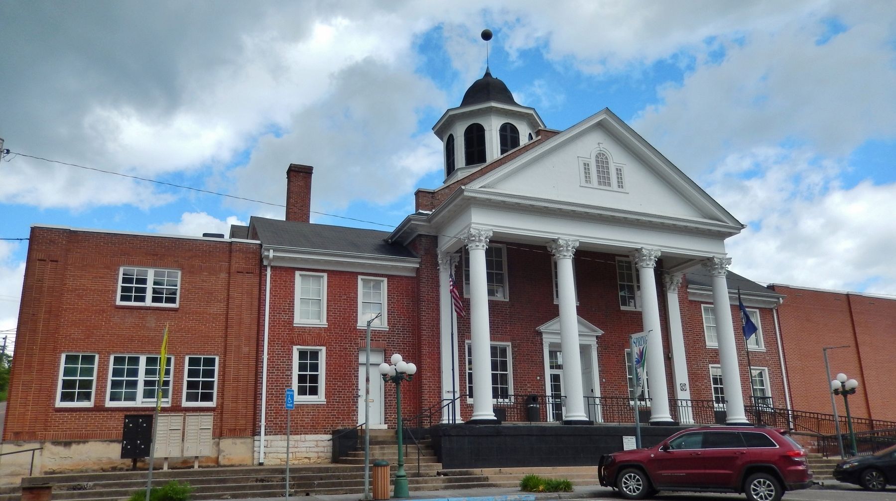 Scott County Courthouse, Gate City, Virginia image. Click for full size.
