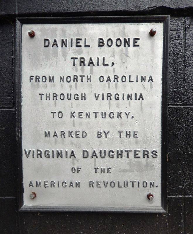 Daniel Boone Trail Marker image. Click for full size.