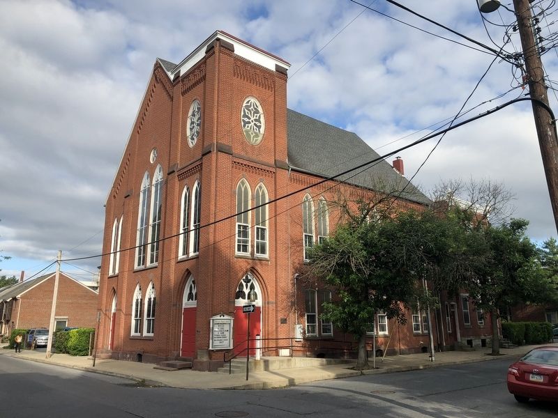 Tabernacle Baptist Church image. Click for full size.