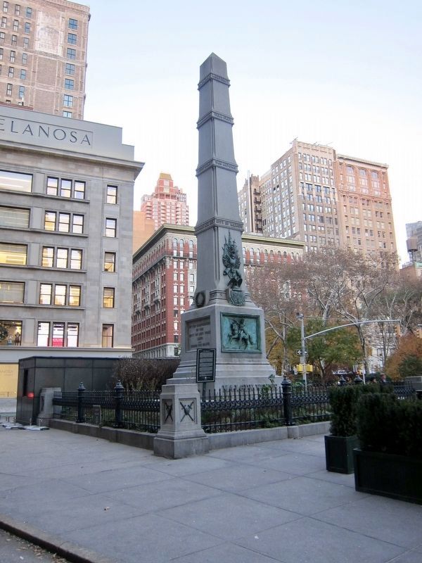General Worth Monument and Marker image. Click for full size.