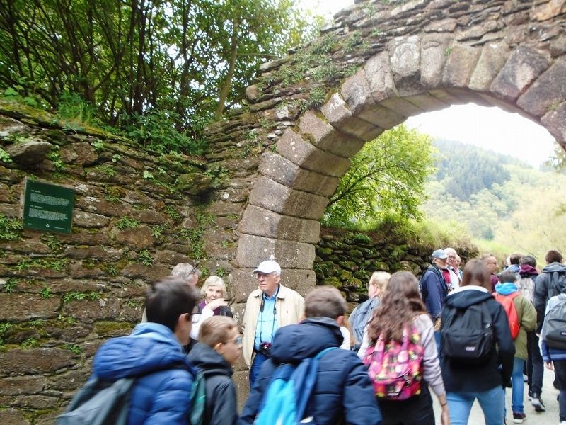 An Geata / The Gateway and Marker. Click for full size. An Geata / The Gateway and Marker image. Click for full size.