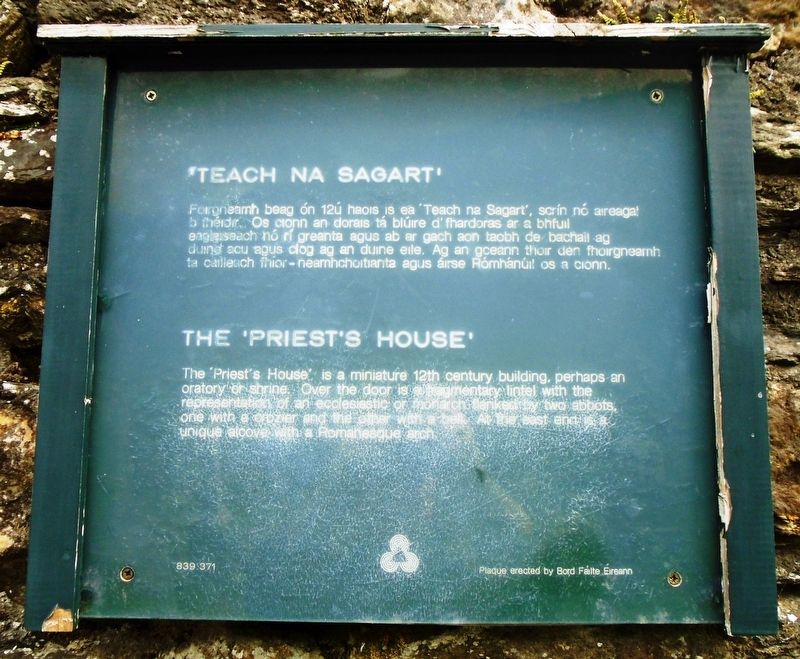 'Teach na Sagart' / The 'Priest's House' Marker image. Click for full size.