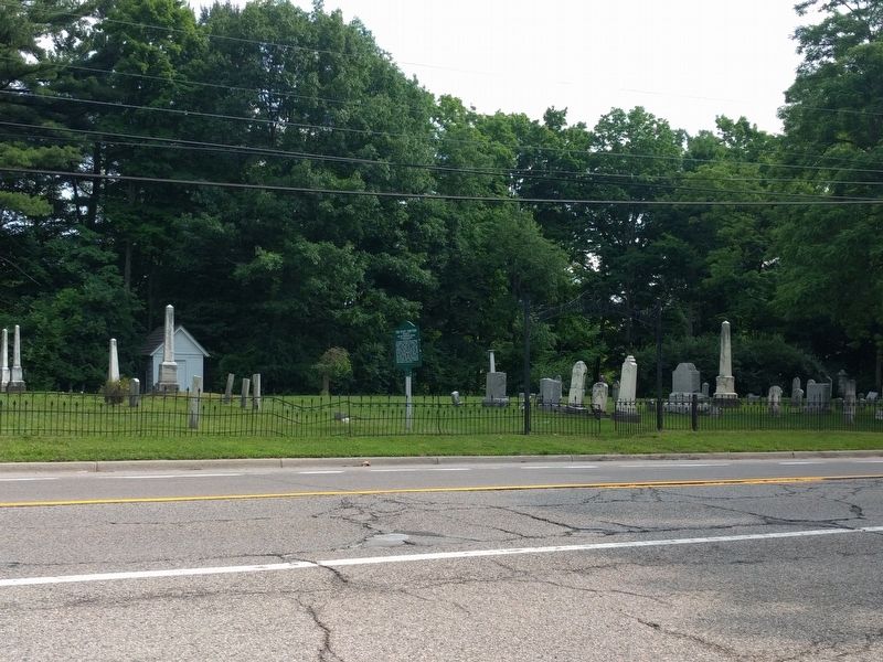 The Utley Cemetery and Marker image. Click for full size.