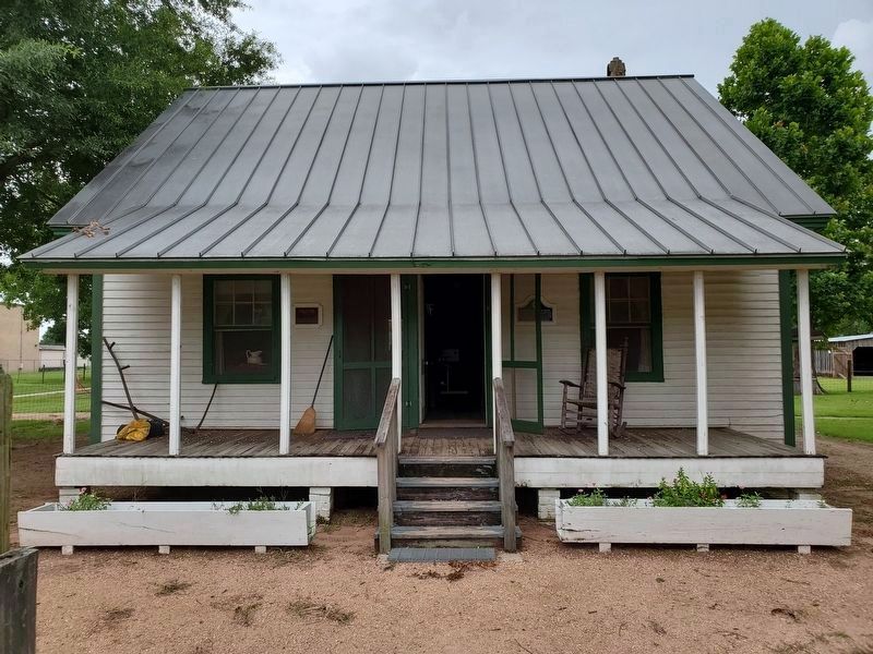 Peter Wunderlich Home. Click for full size. Peter Wunderlich Home image. Click for full size.