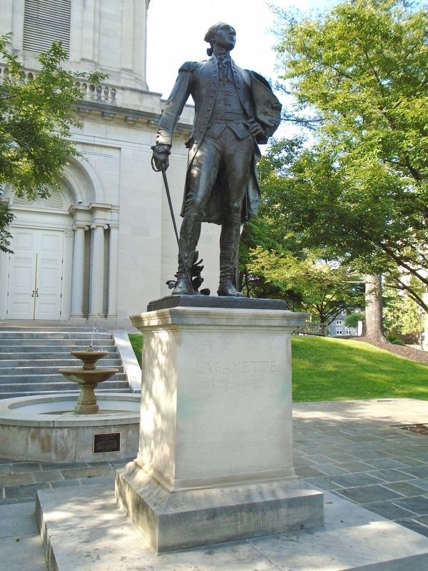 Lafayette Monument image. Click for full size.