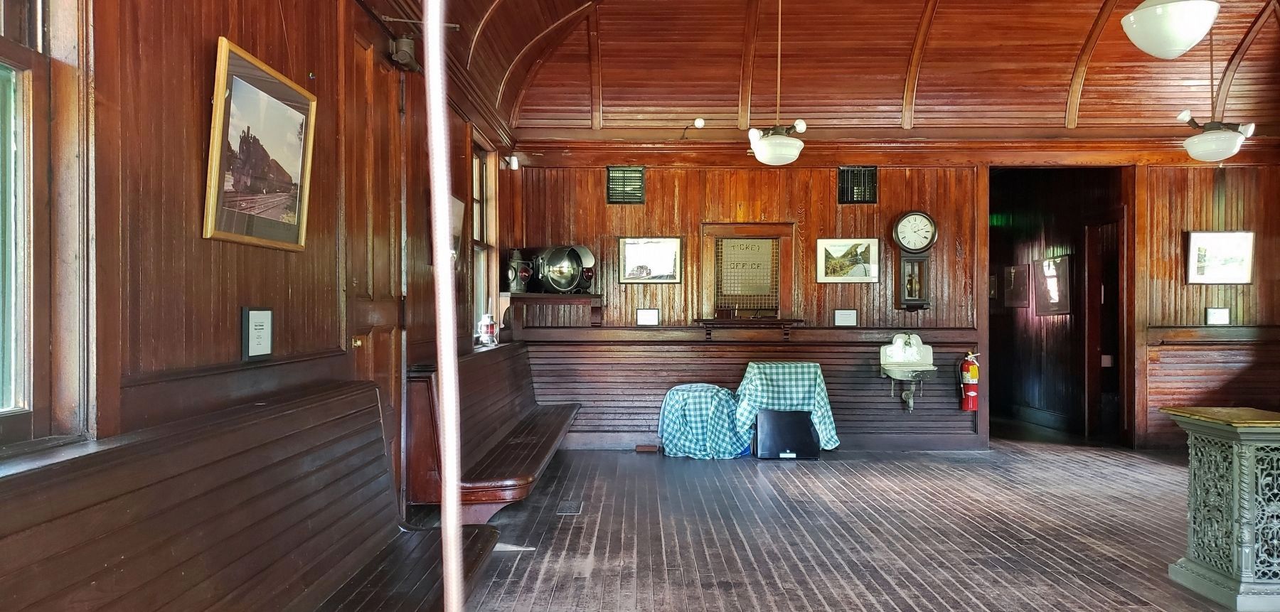 Phoenicia Railroad Station (<i>interior</i>) image. Click for full size.