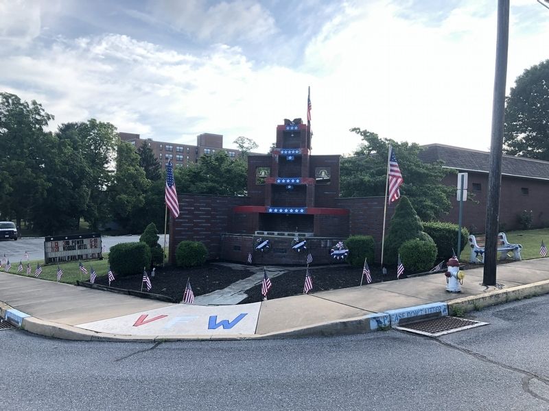 Columbia Veterans Memorial image. Click for full size.