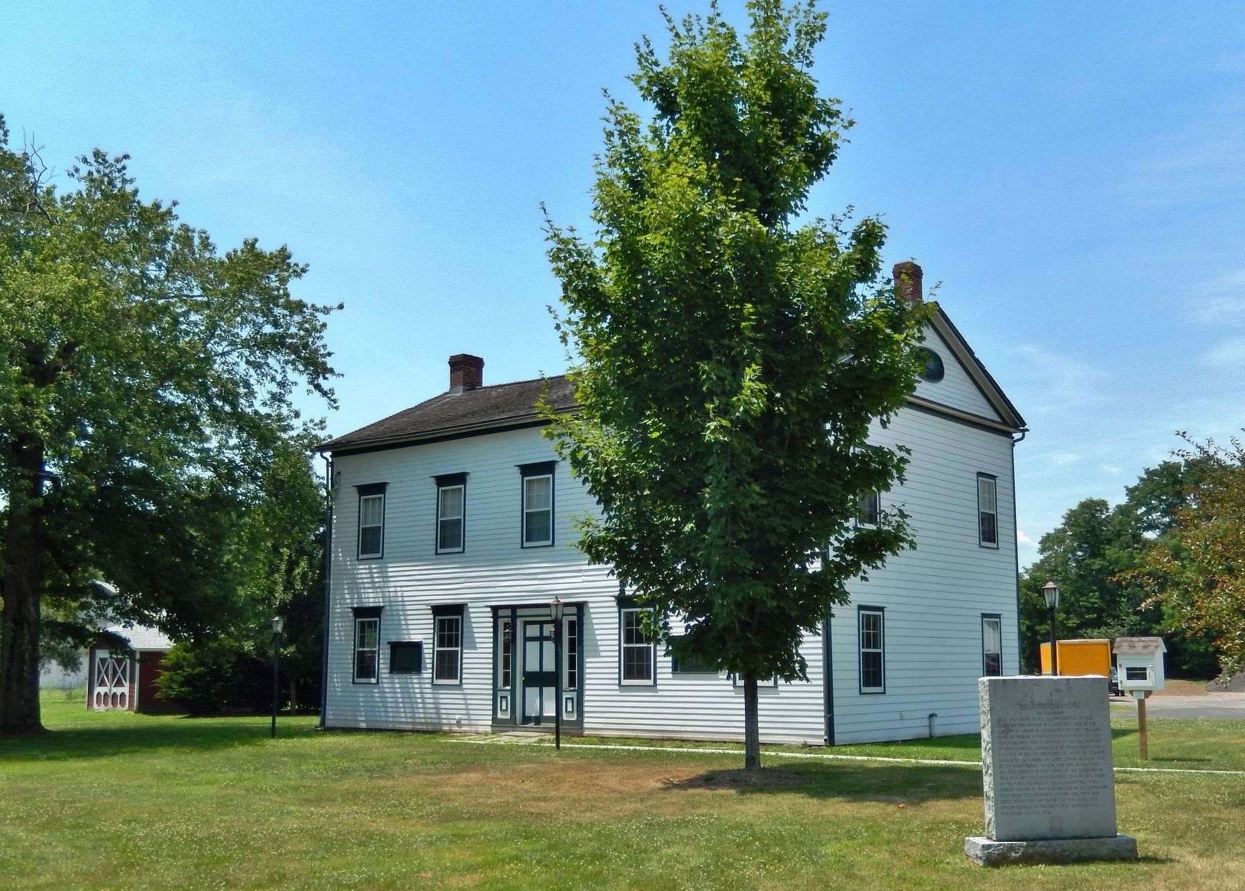 The Clermont Marker (<i>wide view • 1834 Clermont Academy building in background</i>) image. Click for full size.