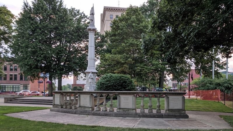 Elyria War Memorial image. Click for full size.