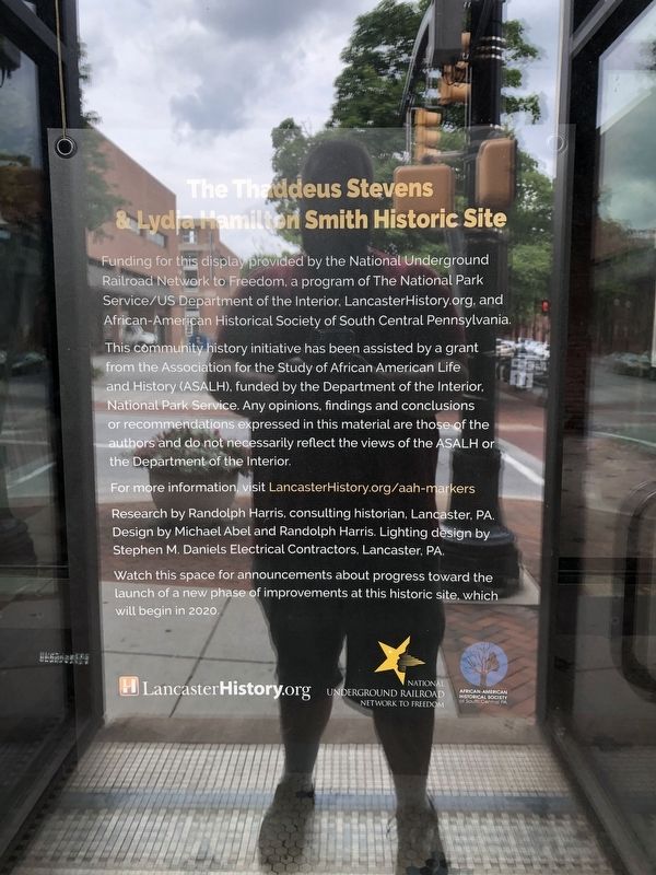 Another additional nearby window display. Click for full size. Another additional nearby window display image. Click for full size.