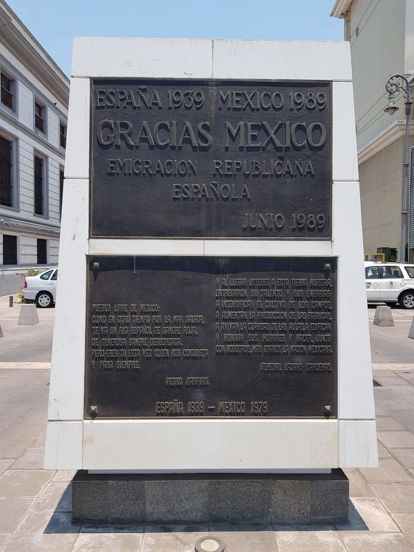 Monumento to Spanish Exiles in Mexico Marker image. Click for full size.
