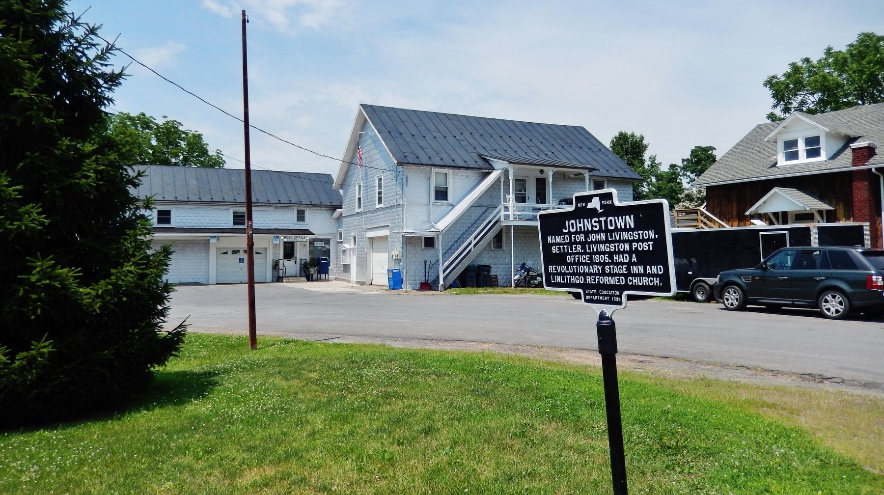 Johnstown Marker<br>(<i>wide view • Post Office and General Store in background</i>) image. Click for full size.