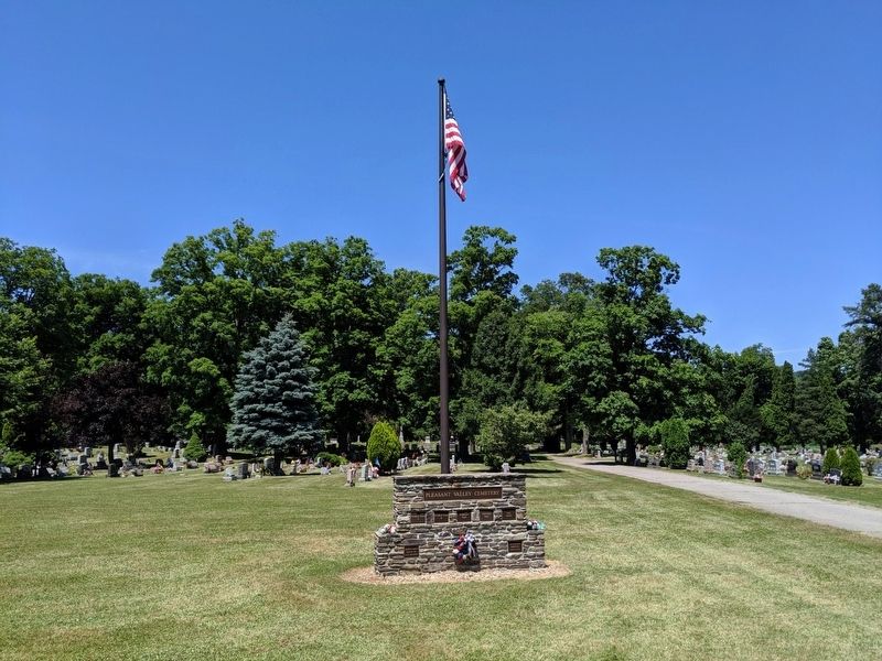 Pleasant Valley War Memorial image. Click for full size.