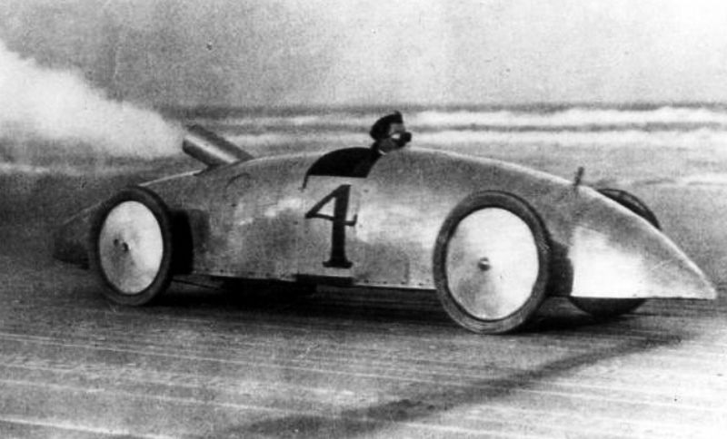Ormond Beachs Longest Held Land Speed Record Marker image. Click for full size.