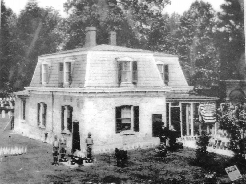 Marker detail: Lodge at City Point, Va., pre-1928 image. Click for full size.