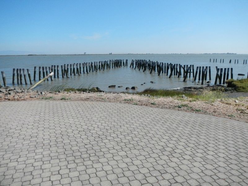 What is left of Pier One image. Click for full size.