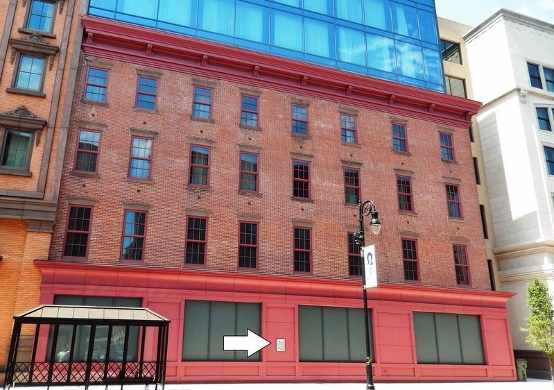 Union House Facade (<i>marker visible on wall, near center</i>) image. Click for full size.