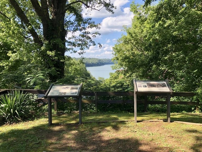 The Cumberland River can be seen in the background behind these markers. image. Click for full size.