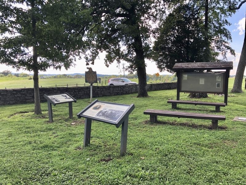 Marker (in foreground) in Zollicoffer Park. image. Click for full size.