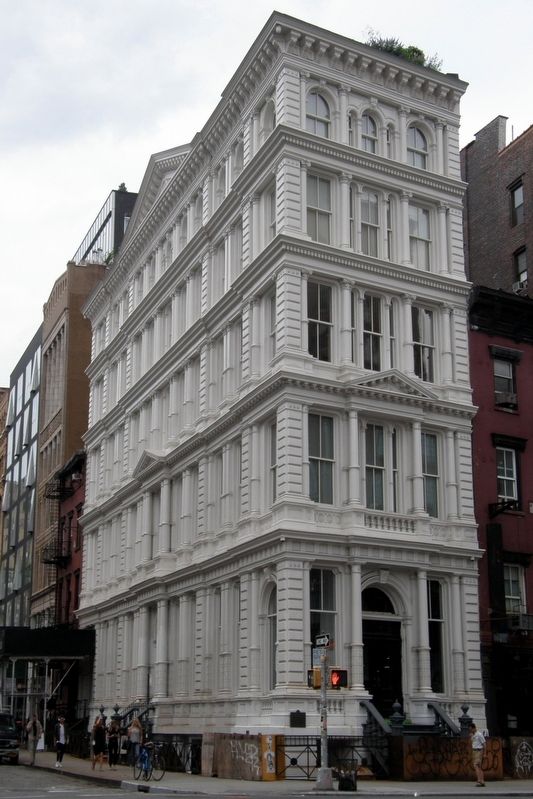 Bond Street Savings Bank image. Click for full size.