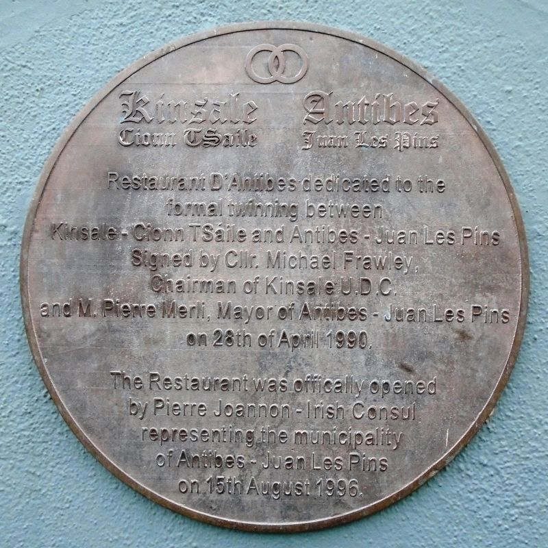 Kinsale-Cionn TSáile and Antibes-Juan Les Pins Twinning Marker image. Click for full size.