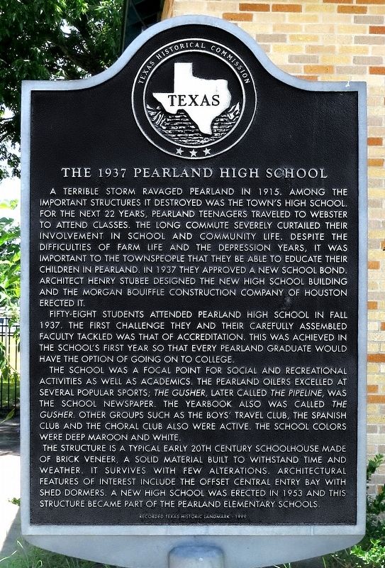 The 1937 Pearland High School Marker image. Click for full size.