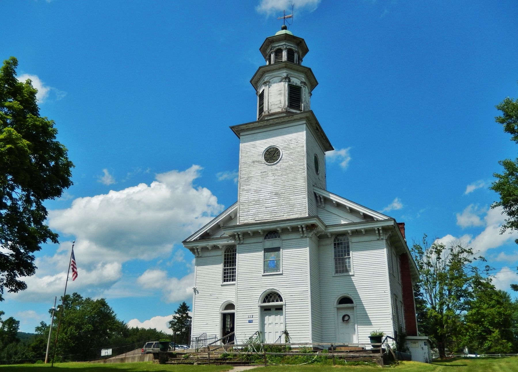Dutch Reformed Church (<i>front view of church • directly uphill from marker</i>) image. Click for full size.