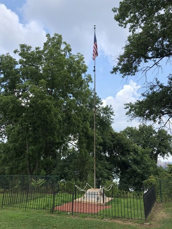 Lemoyne Veterans Memorial image. Click for full size.