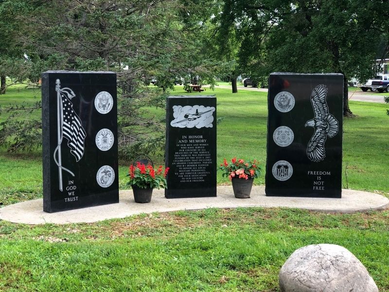 Frederick, South Dakota Veterans Memorial image. Click for full size.
