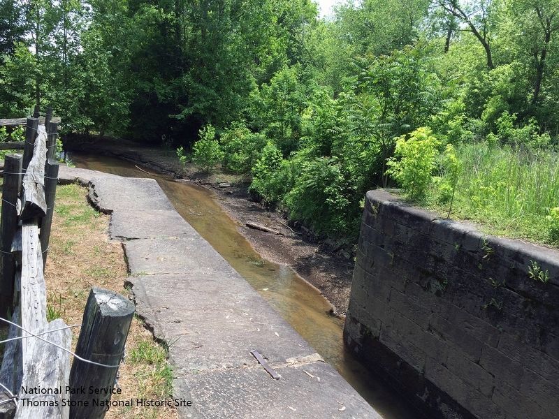 Battery Creek Lock of the James River and Kanawha Canal. Click for full size. Battery Creek Lock of the James River and Kanawha Canal image. Click for full size.