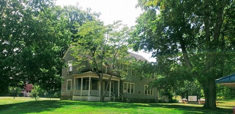 604 Gilbert Cottage. Click for full size. 604 Gilbert Cottage image. Click for full size.
