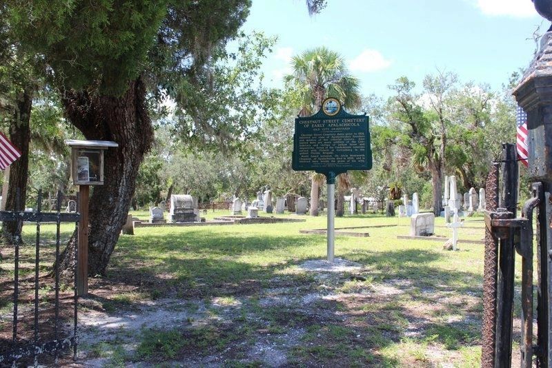 Chestnut Street Cemetery of Early Apalachicola Marker from entrance gate image. Click for full size.