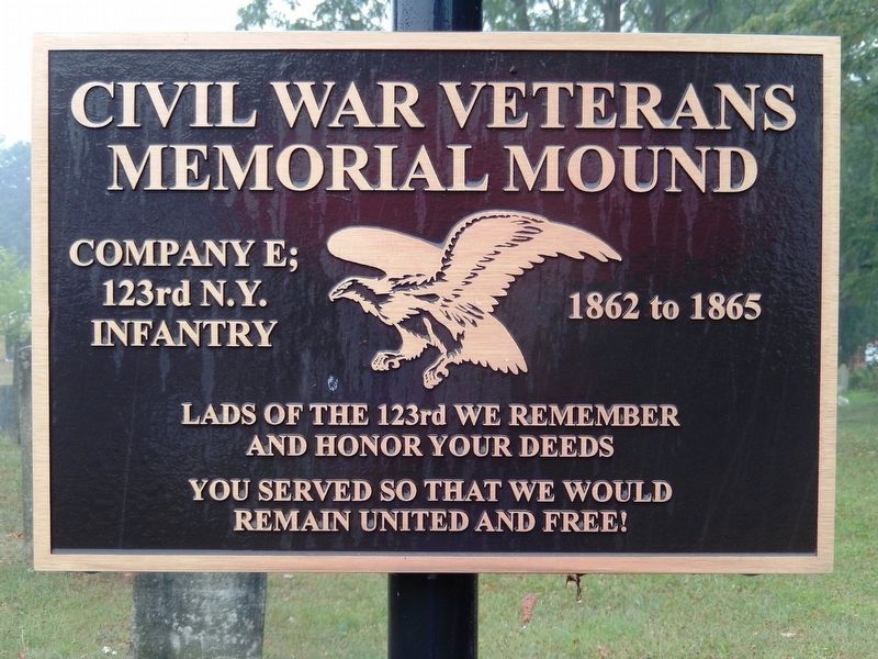 Civil War Veterans Memorial Mound plaque image. Click for full size.